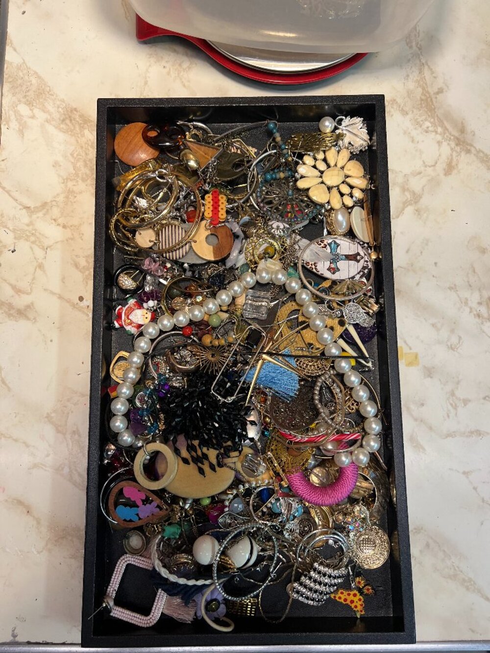 Craft jewelry lot W, 2+ pounds